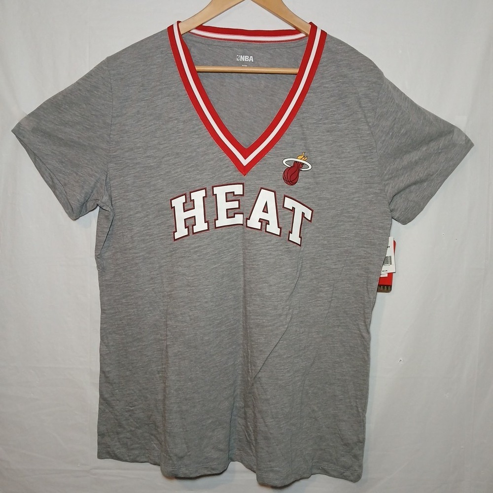 Miami Heat NBA  Basketball Women's T-shirt XXL New With Tags!‎